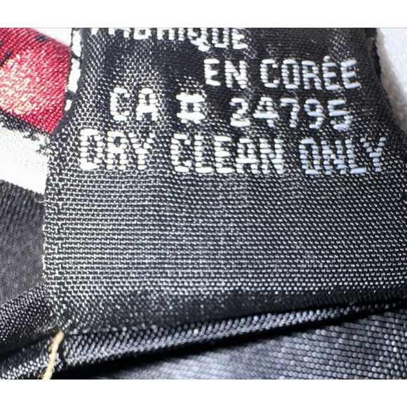 VTG Christmas Silk Tie Santa by Fireplace Cat Stocking Holiday Novelty Addiction - Picture 8 of 9